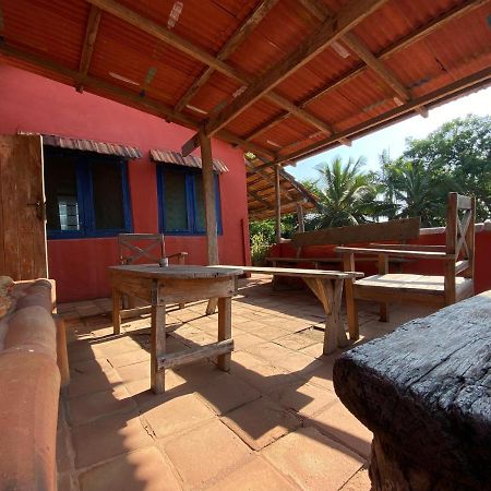 Hôtel Big Milly'S Backyard à Kokrobite Extérieur photo