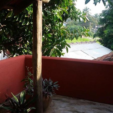 Hôtel Big Milly'S Backyard à Kokrobite Extérieur photo