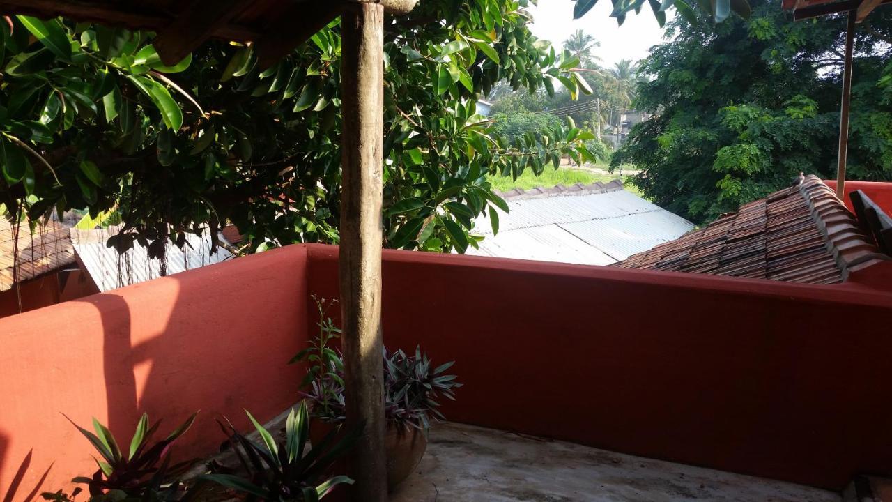 Hôtel Big Milly'S Backyard à Kokrobite Extérieur photo