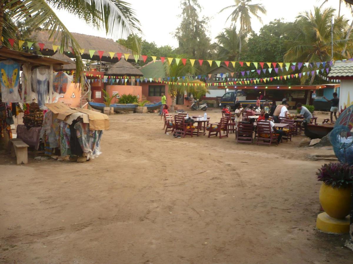 Hôtel Big Milly'S Backyard à Kokrobite Extérieur photo